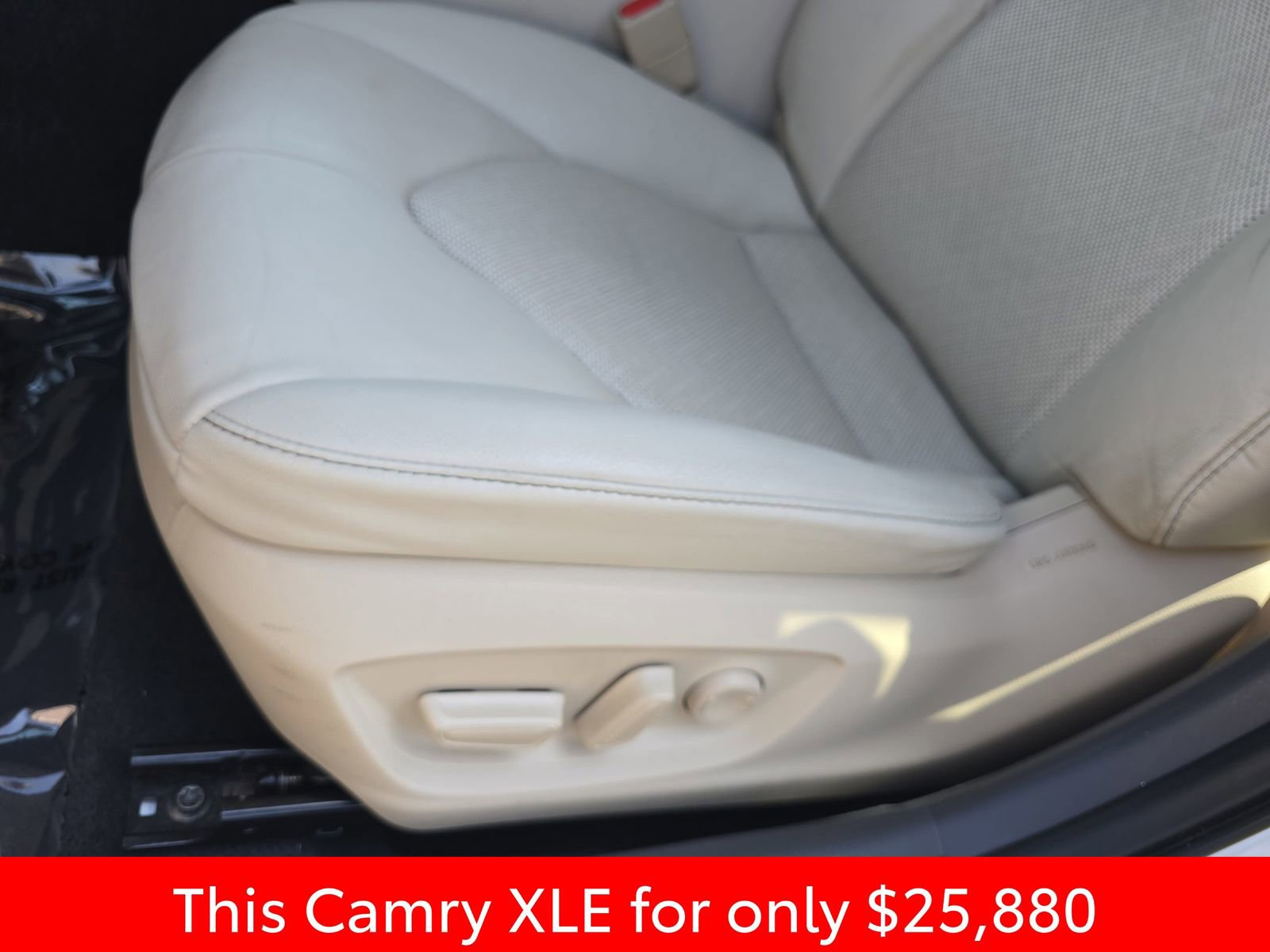 Used 2024 Toyota Camry XLE image 35