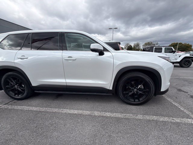 Used 2024 Toyota Grand Highlander AWD image 7