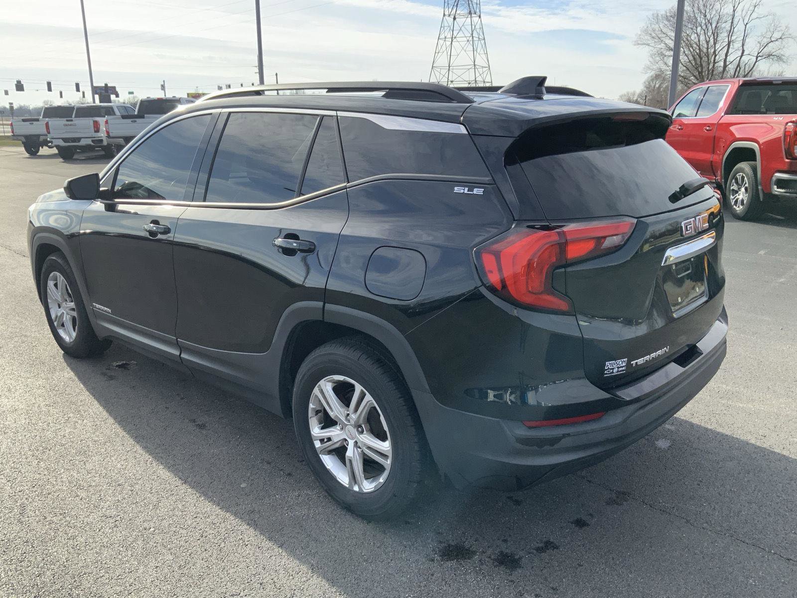 Used 2018 GMC Terrain SLE w/ Driver Convenience Package image 8