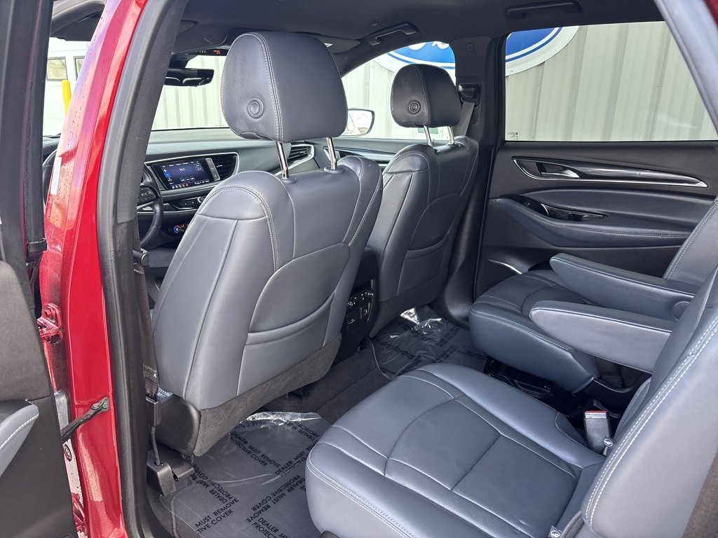 Used 2024 Buick Enclave Premium image 26