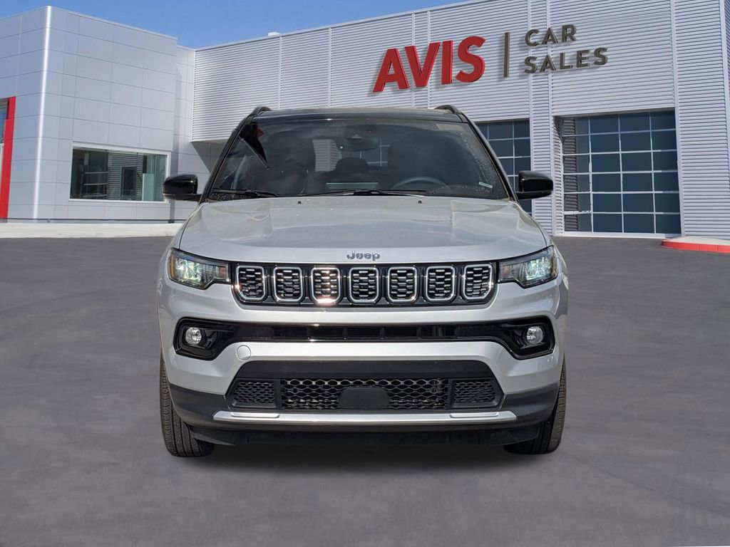 Used 2025 Jeep Compass Limited image 2