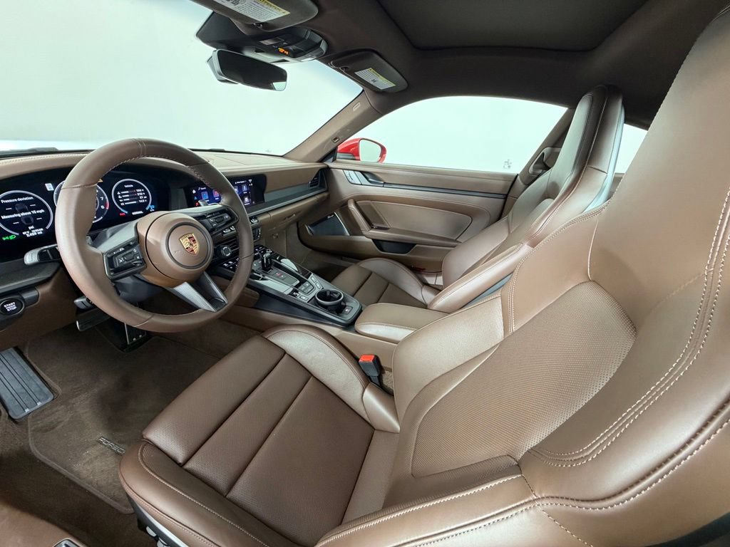 Certified 2026 Porsche 911 Carrera RWD image 4