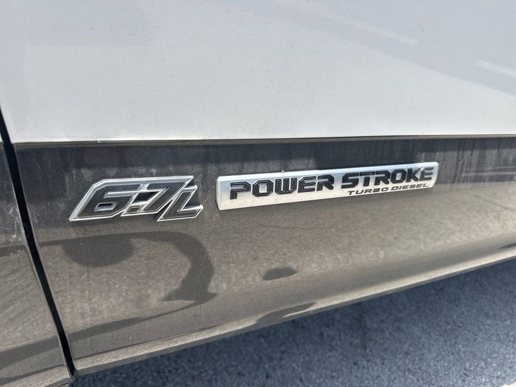 Used 2019 Ford F250 Lariat w/ Lariat Ultimate Package AWD/4WD image 3