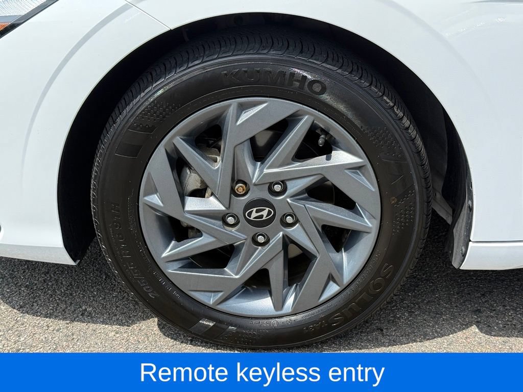 Certified 2024 Hyundai Elantra SEL FWD image 10
