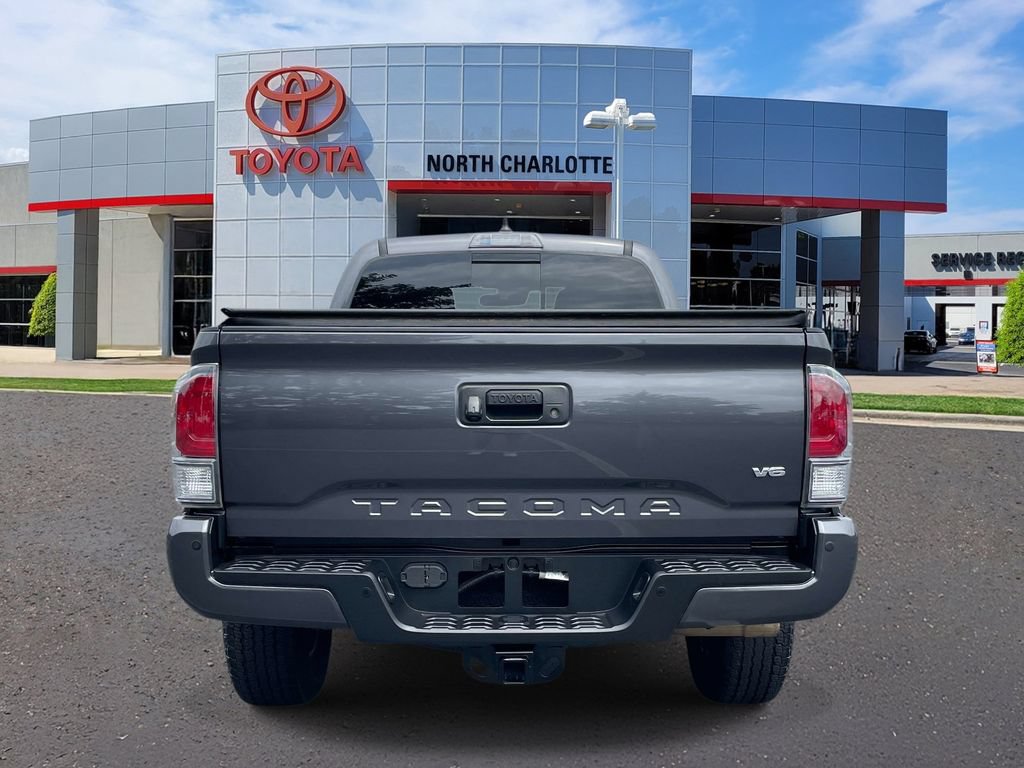 Used 2022 Toyota Tacoma TRD Off-Road w/ Technology Package AWD/4WD image 7