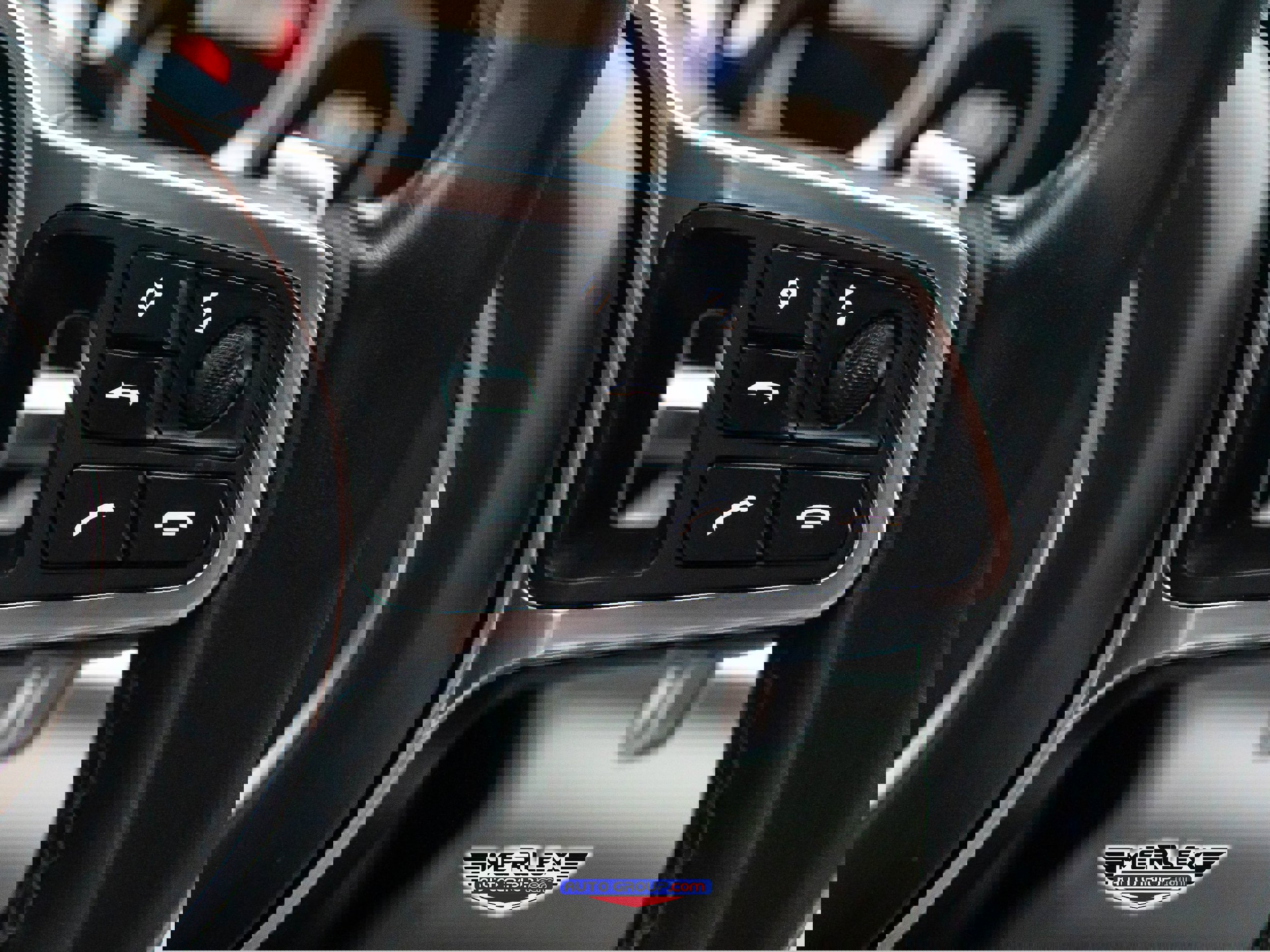 Used 2018 Porsche Panamera 4S w/ Premium Package Plus image 25