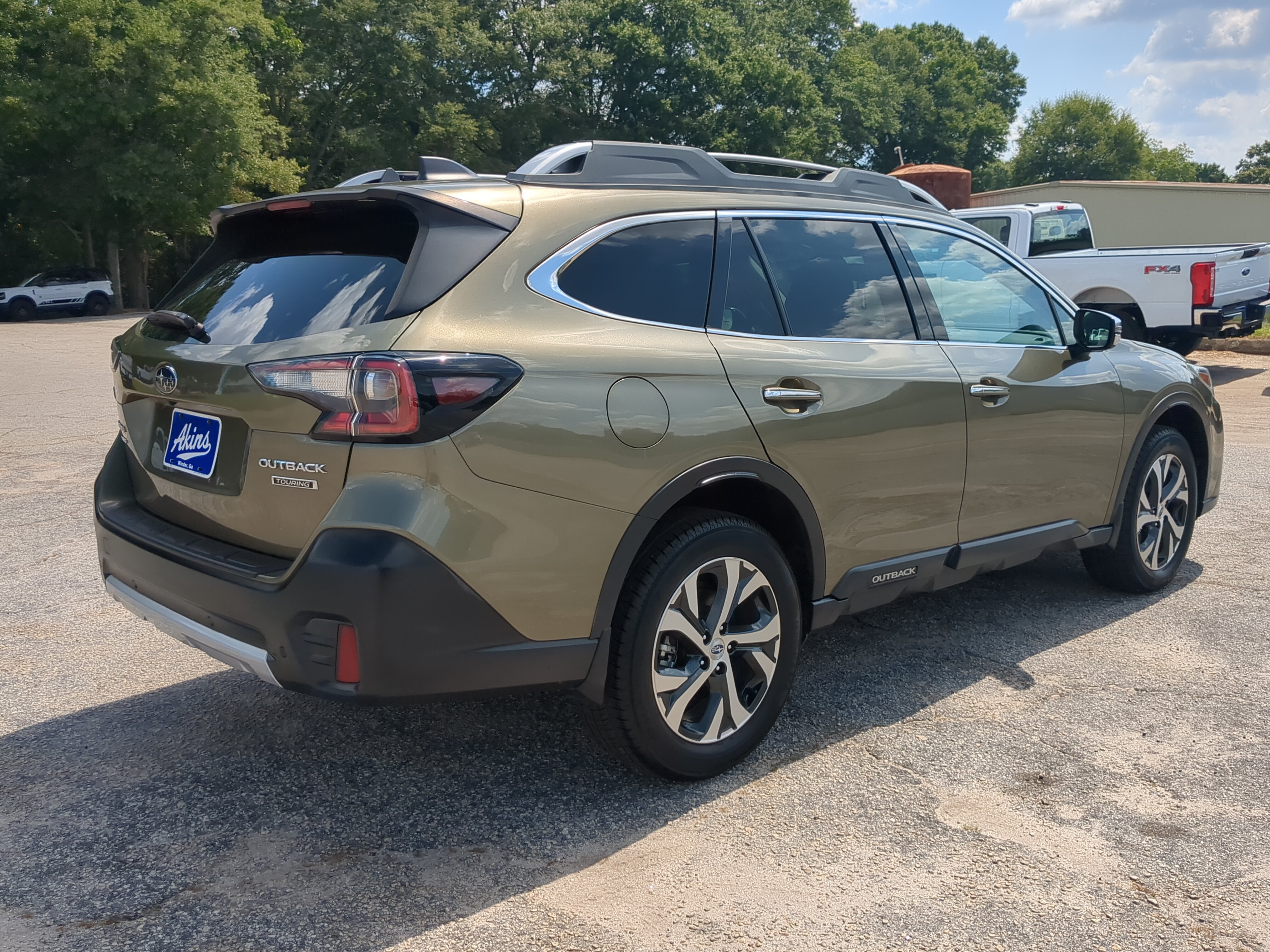 Used 2020 Subaru Outback Touring w/ Popular Package #2 AWD/4WD image 3