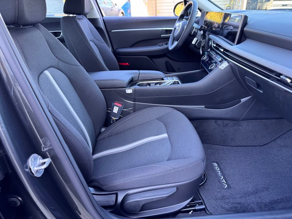 New 2026 Hyundai Sonata SEL FWD image 18