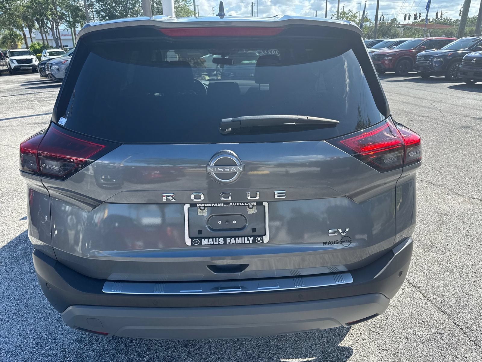 Certified 2022 Nissan Rogue SV FWD image 12