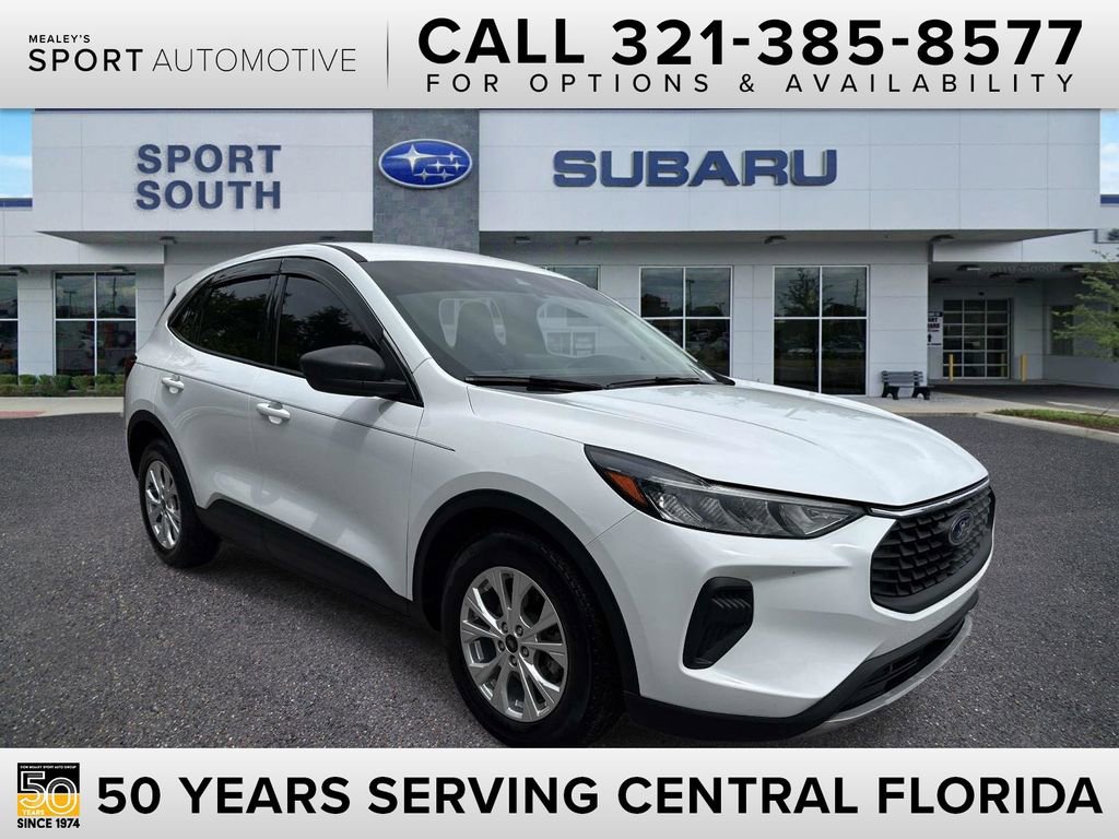 Used 2023 Ford Escape Active FWD image 1