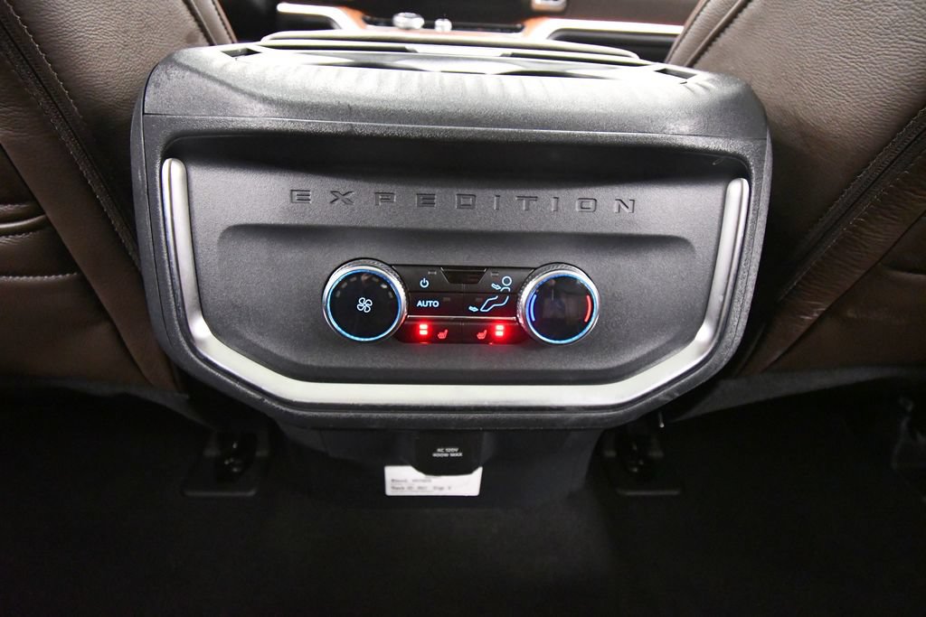 Used 2025 Ford Expedition King Ranch AWD/4WD image 17