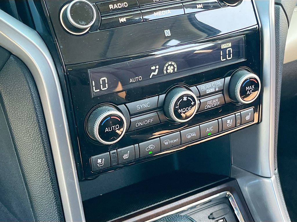 Used 2022 Subaru Ascent Touring image 15