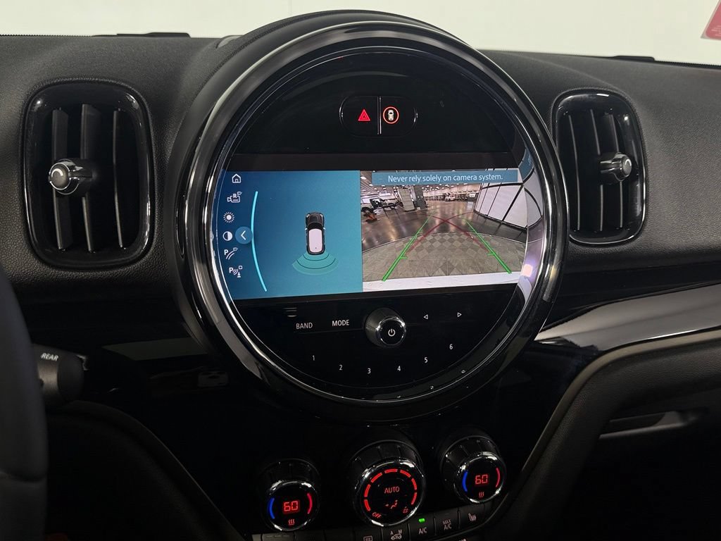 Used 2024 MINI Cooper Countryman S w/ Premium Package FWD image 17
