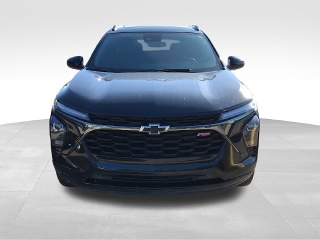 Certified 2025 Chevrolet Trax RS w/ Sunroof Package FWD image 32