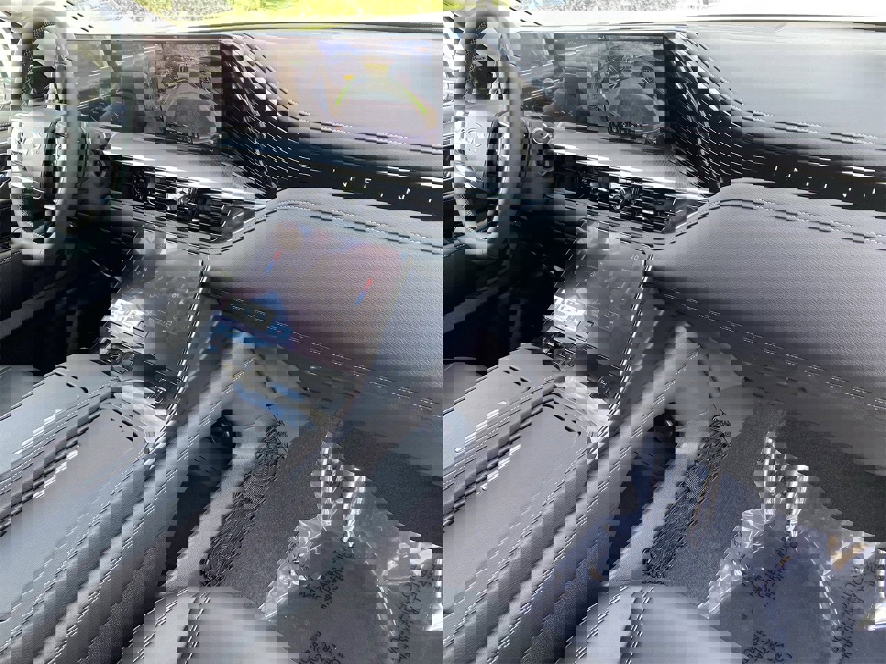 New 2026 INFINITI QX80 Pure image 8