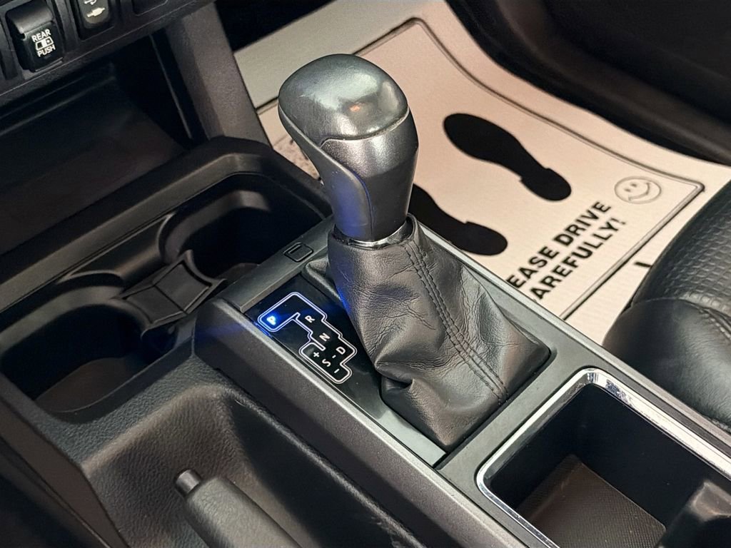 Used 2019 Toyota Tacoma TRD Sport image 17