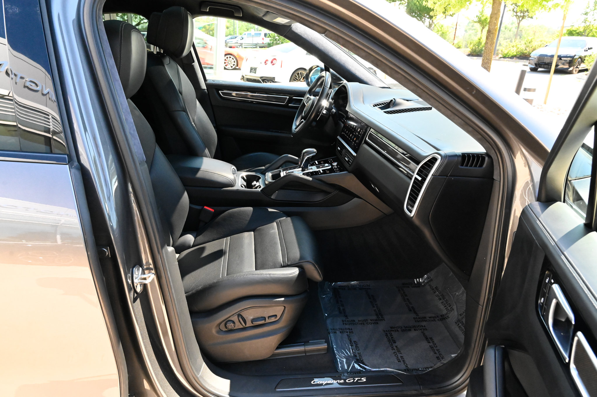 Used 2023 Porsche Cayenne GTS AWD/4WD image 59