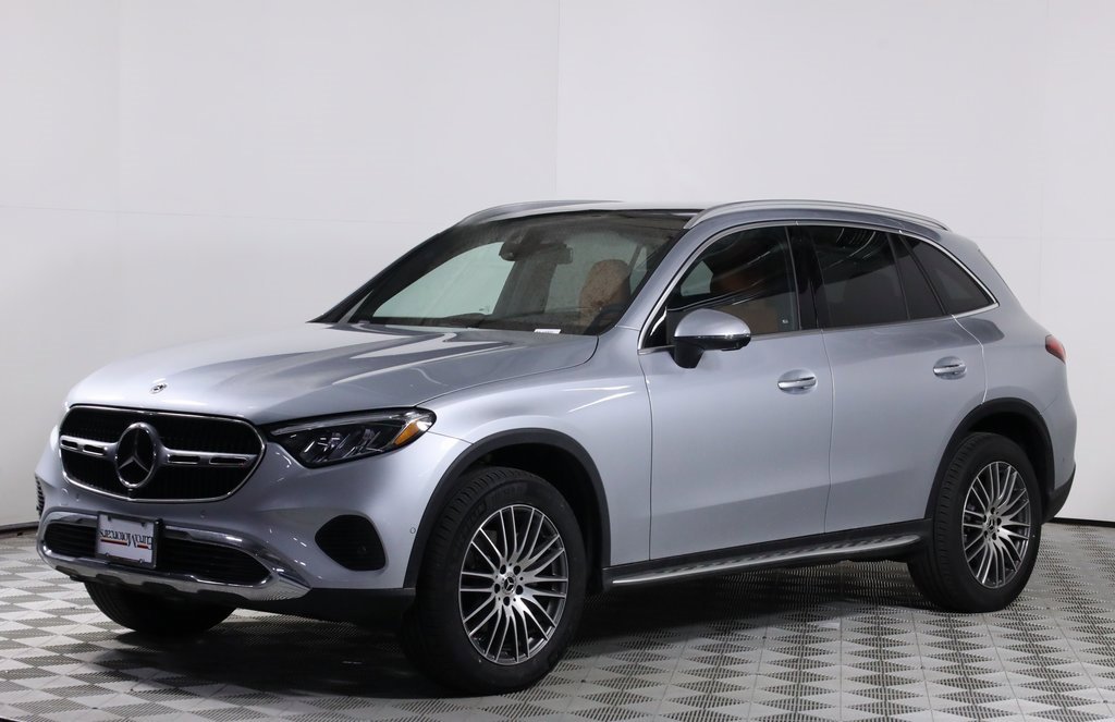 Certified 2026 Mercedes-Benz GLC 300 4MATIC image 3