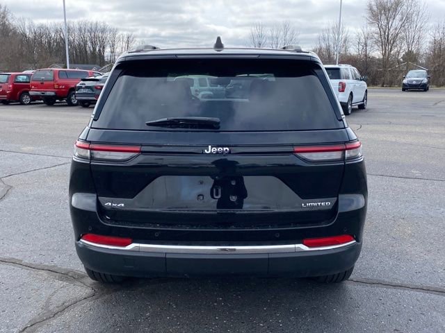 Used 2023 Jeep Grand Cherokee Limited AWD/4WD image 4