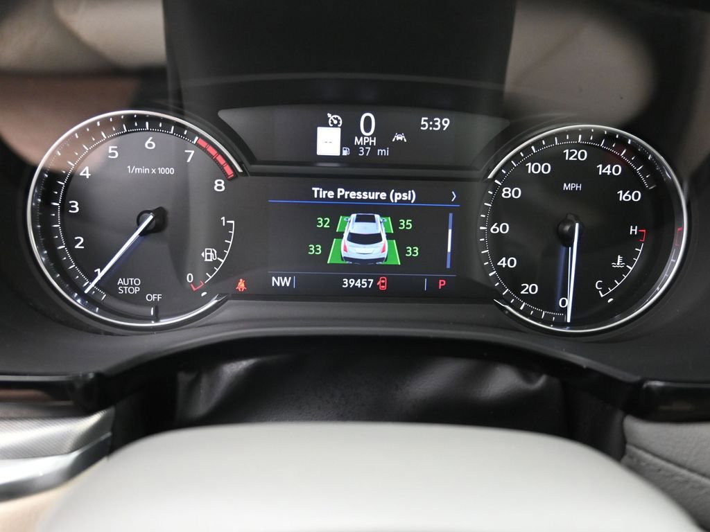 Used 2023 Cadillac XT5 Premium Luxury w/ LPO, Floor Liner Package FWD image 4