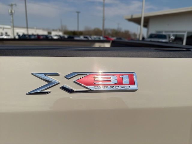 New 2026 GMC Sierra 1500 Pro w/ Graphite Edition image 11