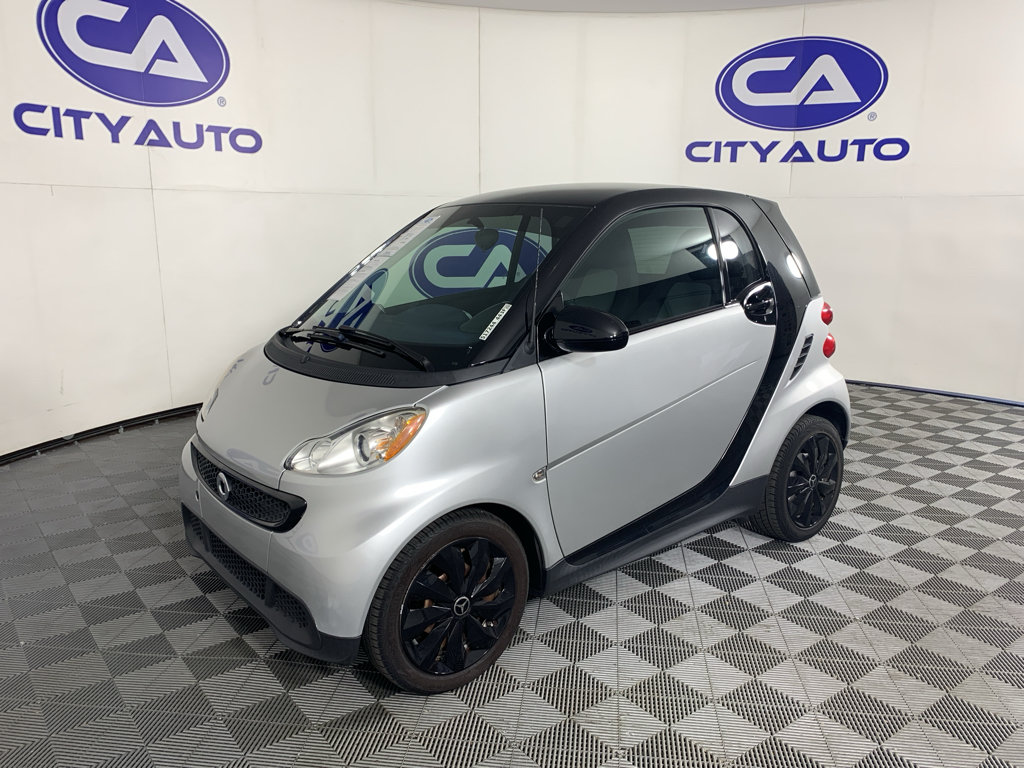 Used 2015 smart fortwo pure RWD image 7