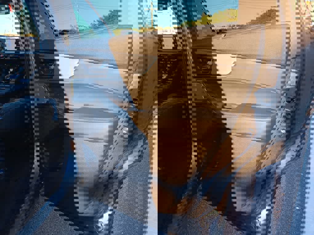 Used 2025 Acura MDX w/Technology Package image 37