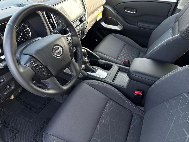 Certified 2025 Nissan Frontier SV w/ SV Convenience Package image 17