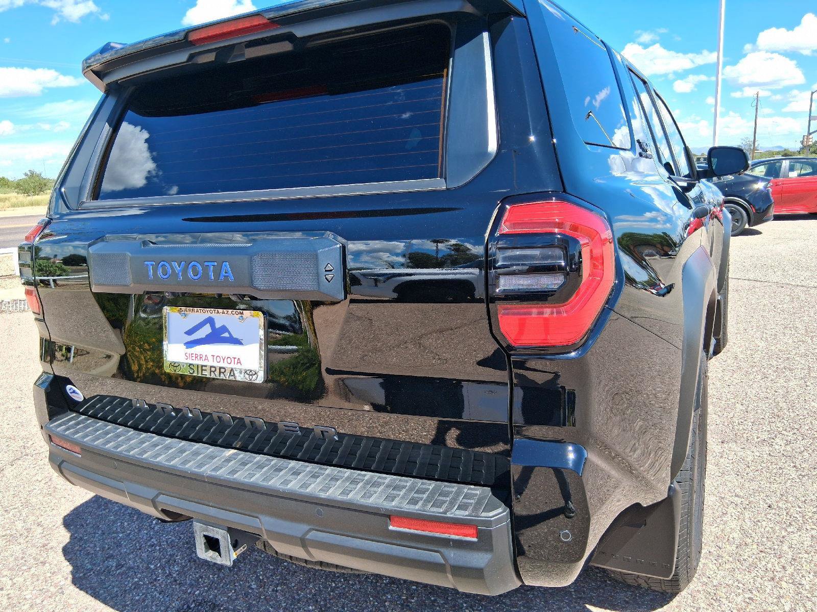 Used 2025 Toyota 4Runner TRD Off-Road Premium AWD/4WD image 15