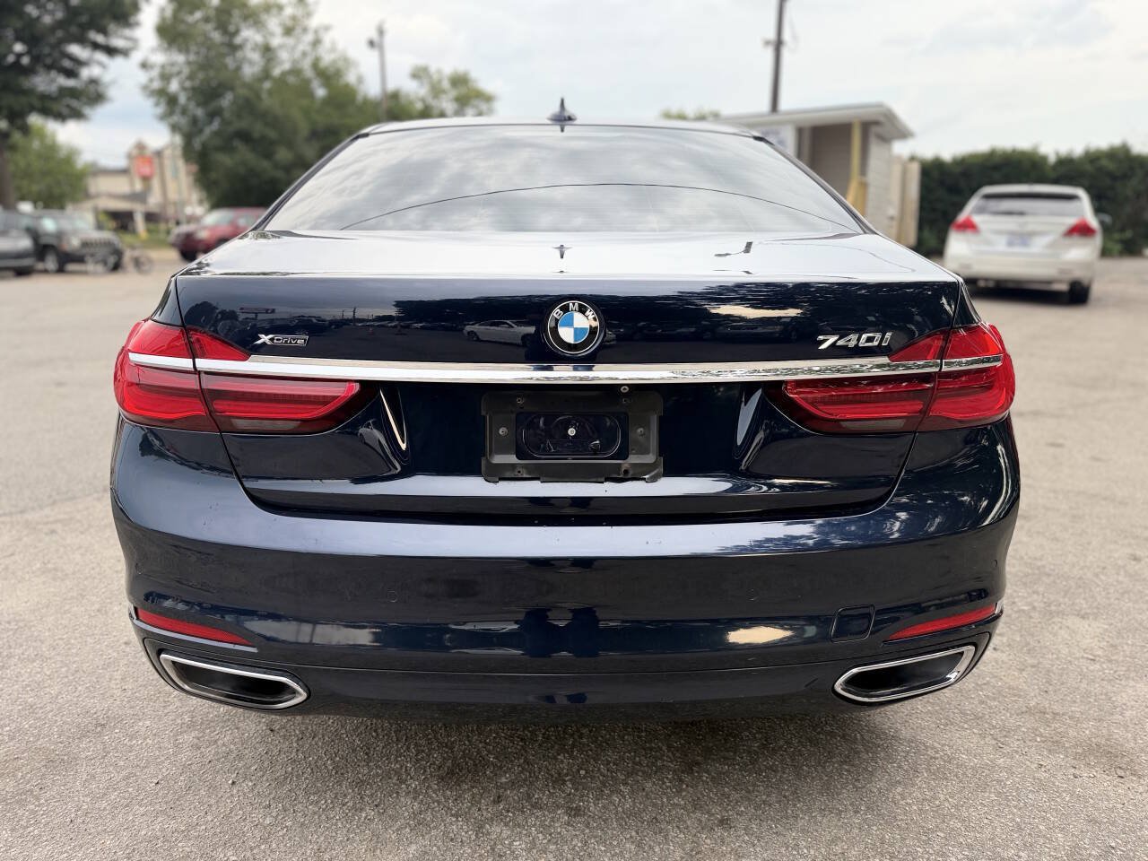 Used 2019 BMW 740i xDrive w/ Executive Package AWD/4WD image 6