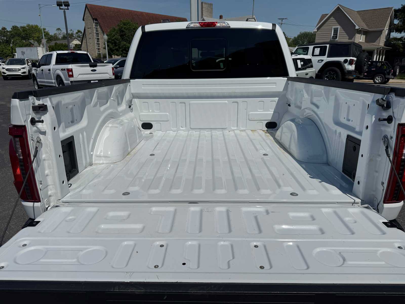 Used 2025 Ford F150 XLT w/ Equipment Group 302A MID AWD/4WD image 15