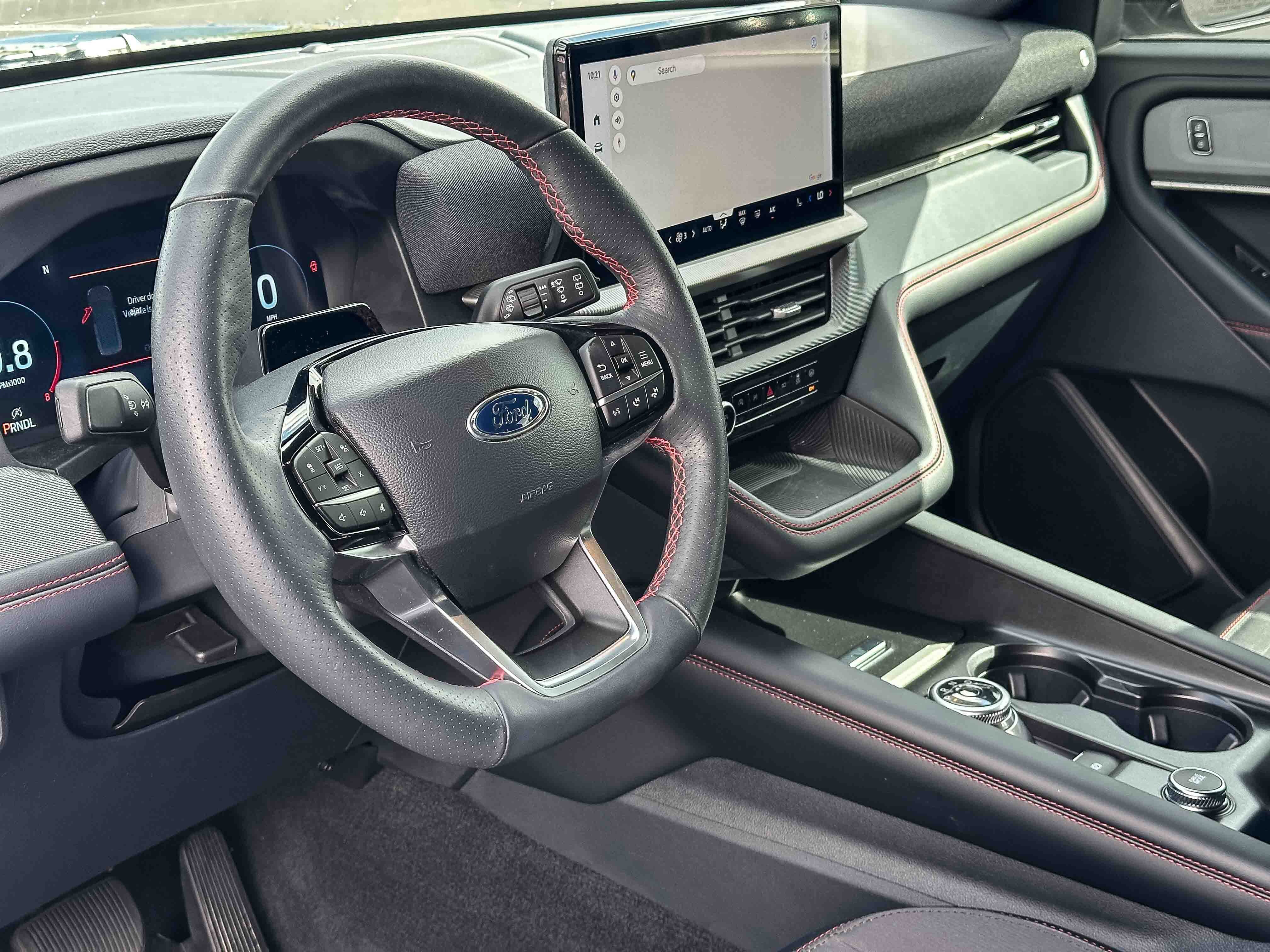 Used 2025 Ford Explorer ST-Line image 12