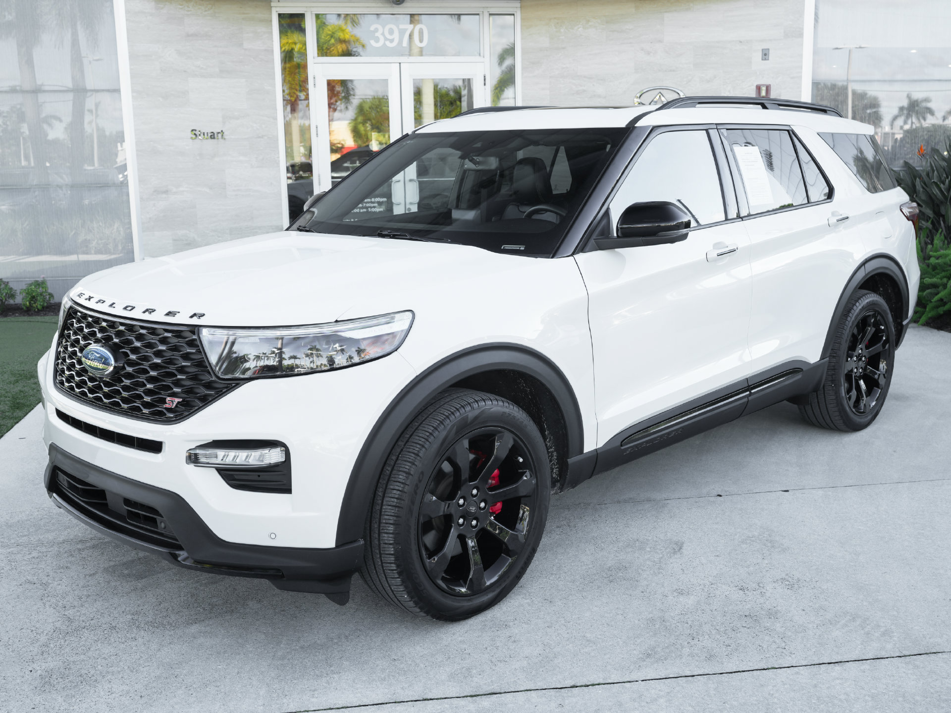 Used 2023 Ford Explorer ST w/ Equipment Group 401A AWD/4WD image 29