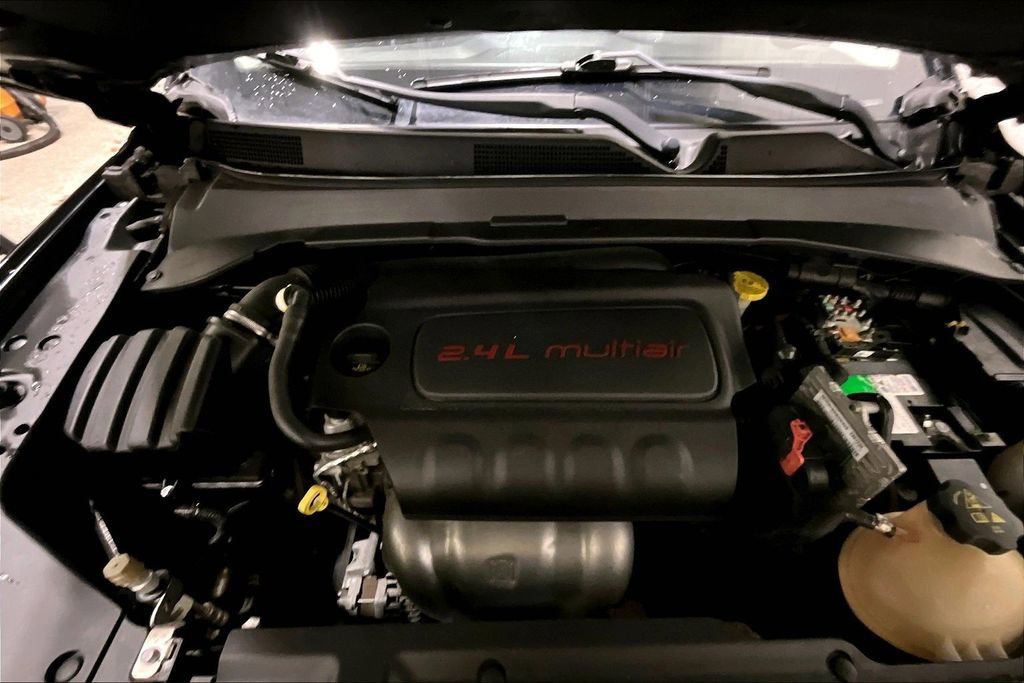 Used 2018 Jeep Compass Limited w/ Navigation Group image 29