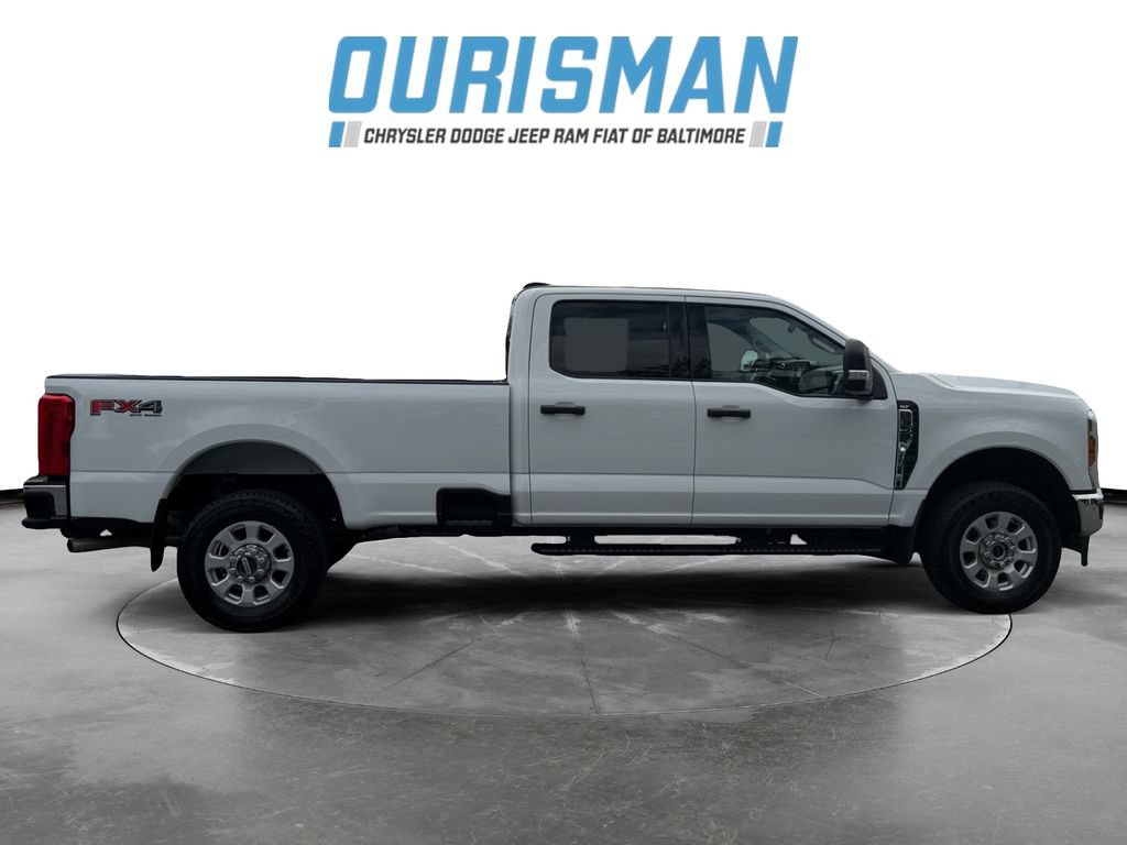 Used 2024 Ford F350 XLT w/ FX4 Off-Road Package AWD/4WD image 7