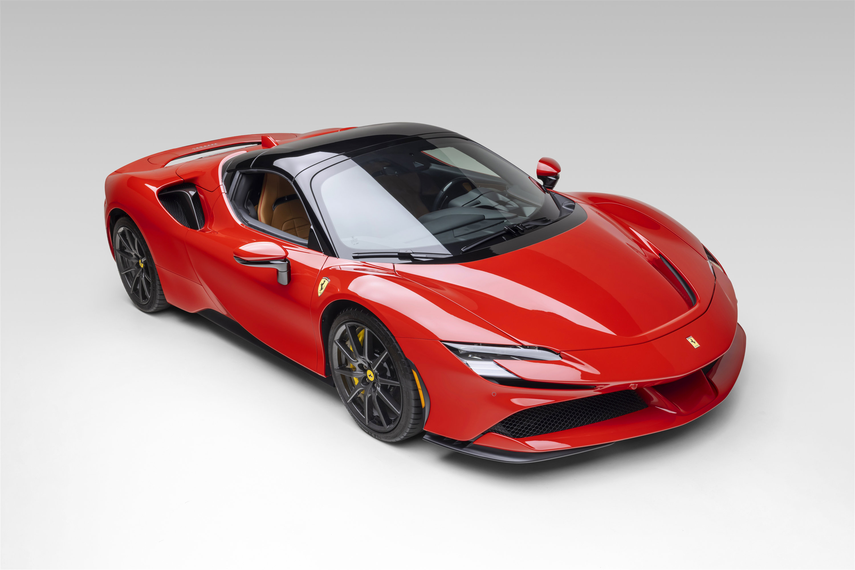 Certified 2025 Ferrari SF90 Spider AWD/4WD image 15