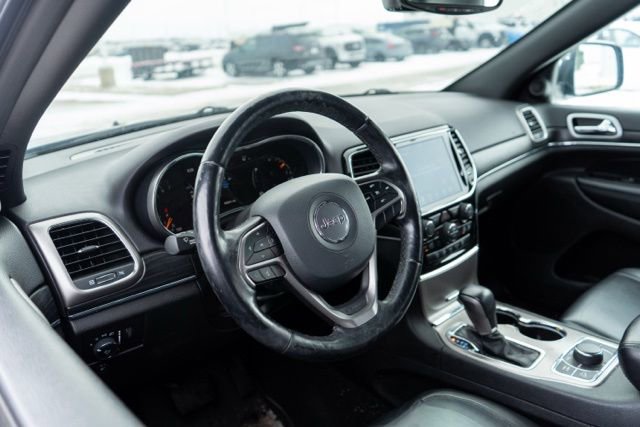 Used 2021 Jeep Grand Cherokee Limited w/ Trailer Tow Group IV image 13