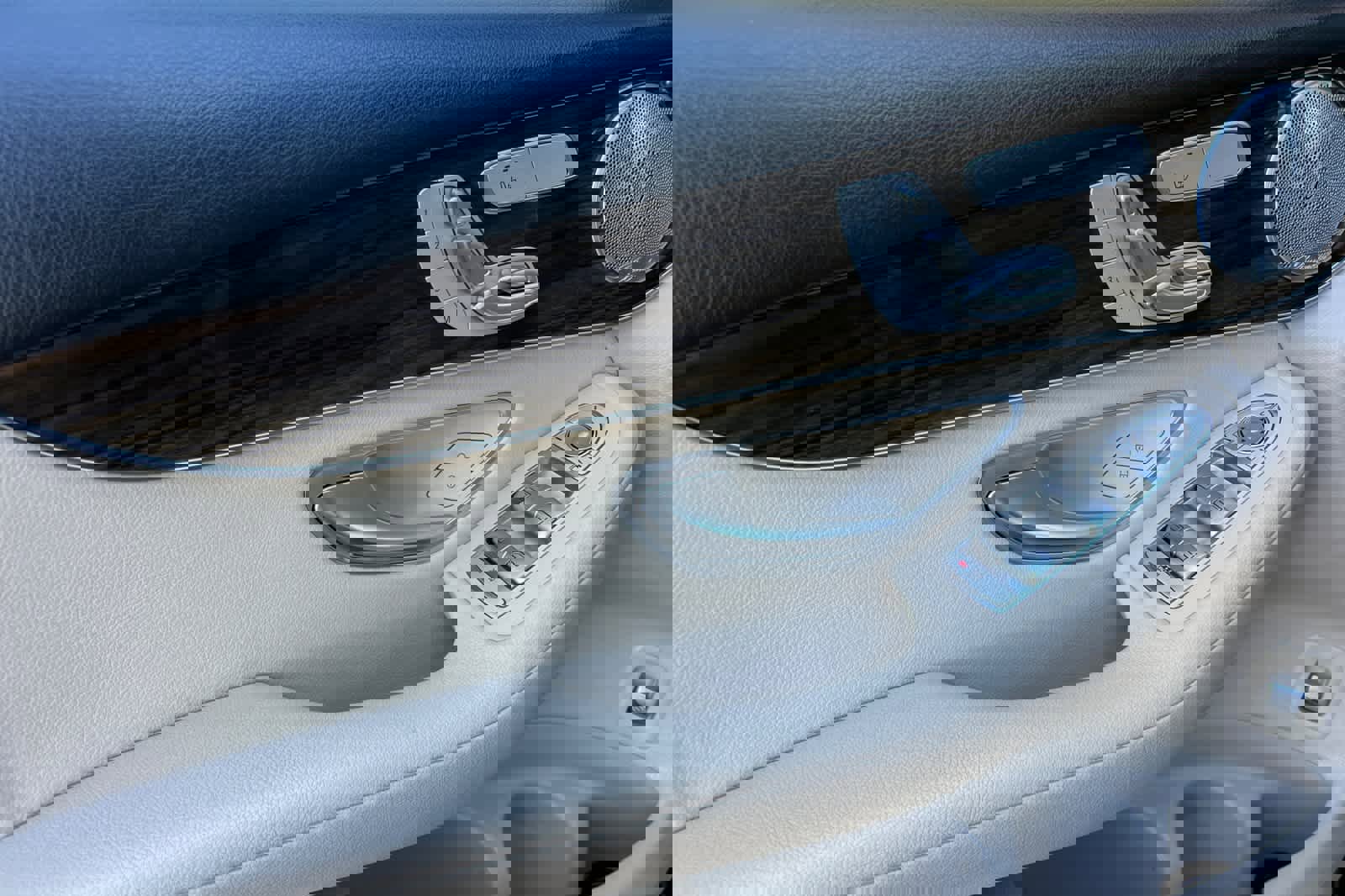 Used 2019 Mercedes-Benz GLC 300 4MATIC image 12