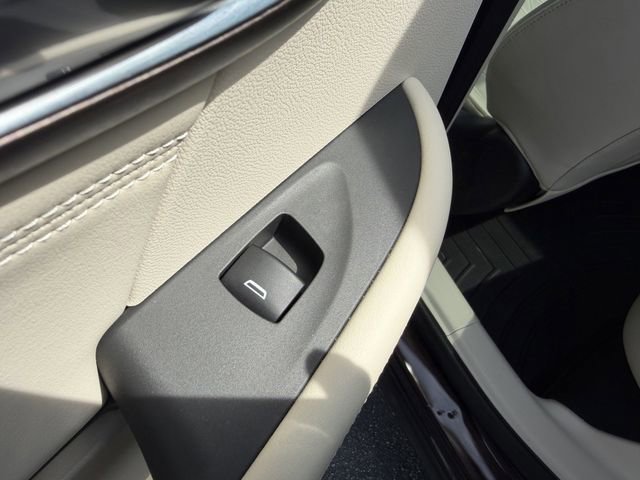 Used 2022 Buick Envision Avenir w/ Technology Package II image 29