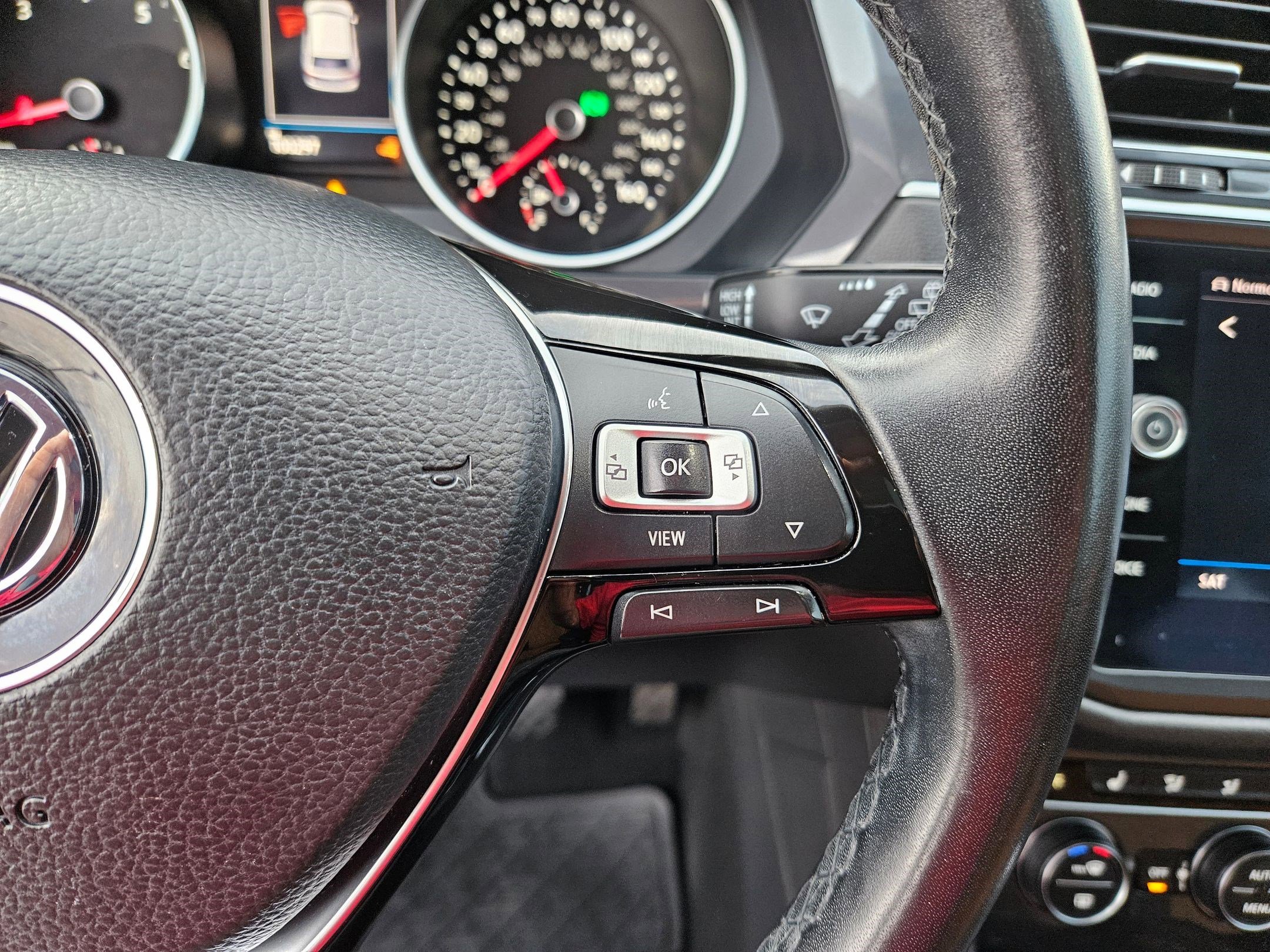 Used 2019 Volkswagen Tiguan SE image 21