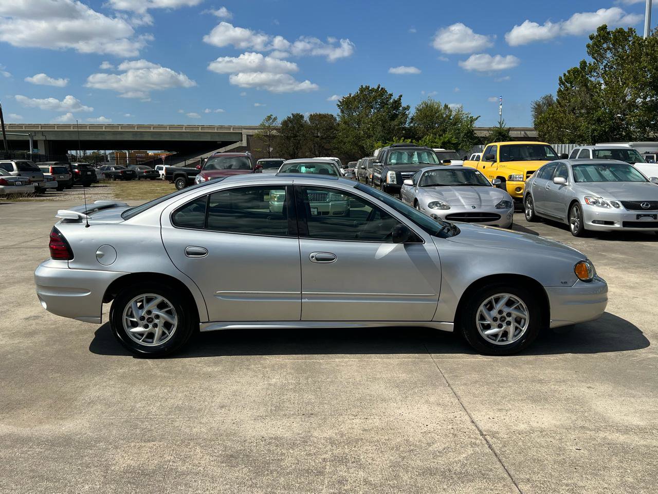 Used 2003 Pontiac Grand Am SE FWD image 8
