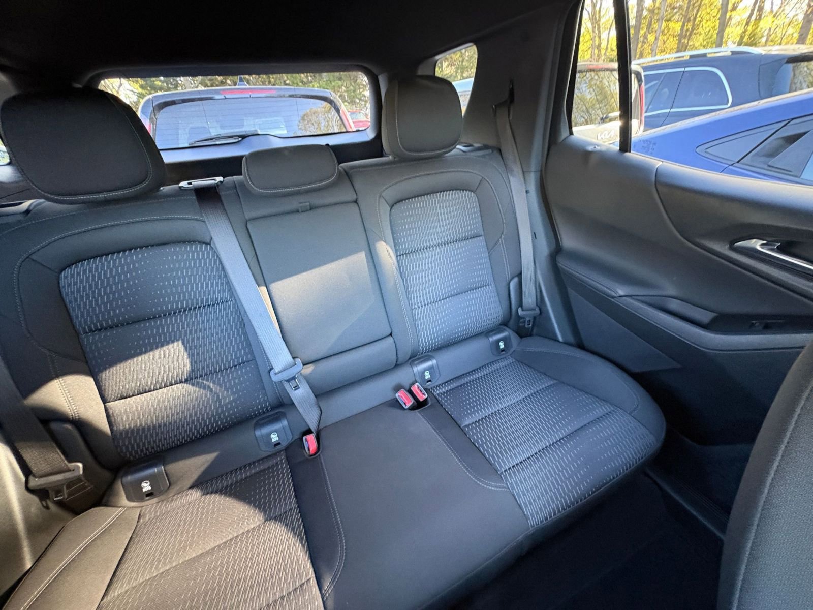 Used 2025 Chevrolet Equinox LT FWD image 35