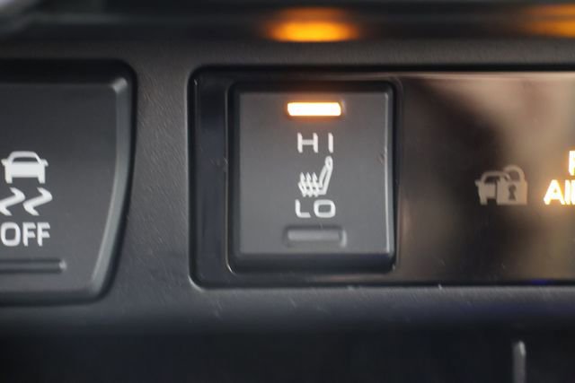 Used 2025 Toyota RAV4 XLE w/ Convenience Package image 16