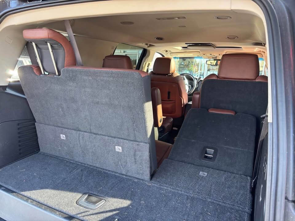 Used 2016 Cadillac Escalade Premium AWD/4WD image 3