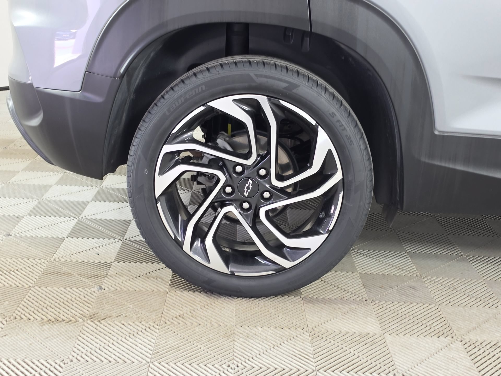 Used 2024 Chevrolet TrailBlazer RS w/ Convenience Package AWD/4WD image 9