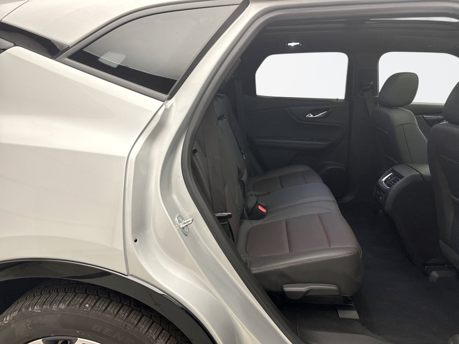 Used 2021 Chevrolet Blazer RS image 18