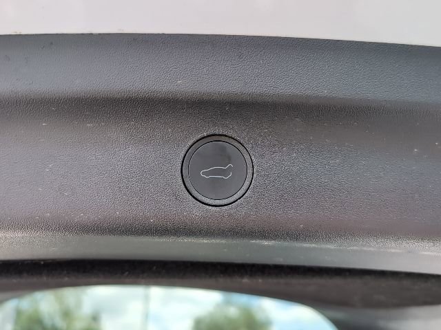 Used 2022 Tesla Model Y Performance image 26