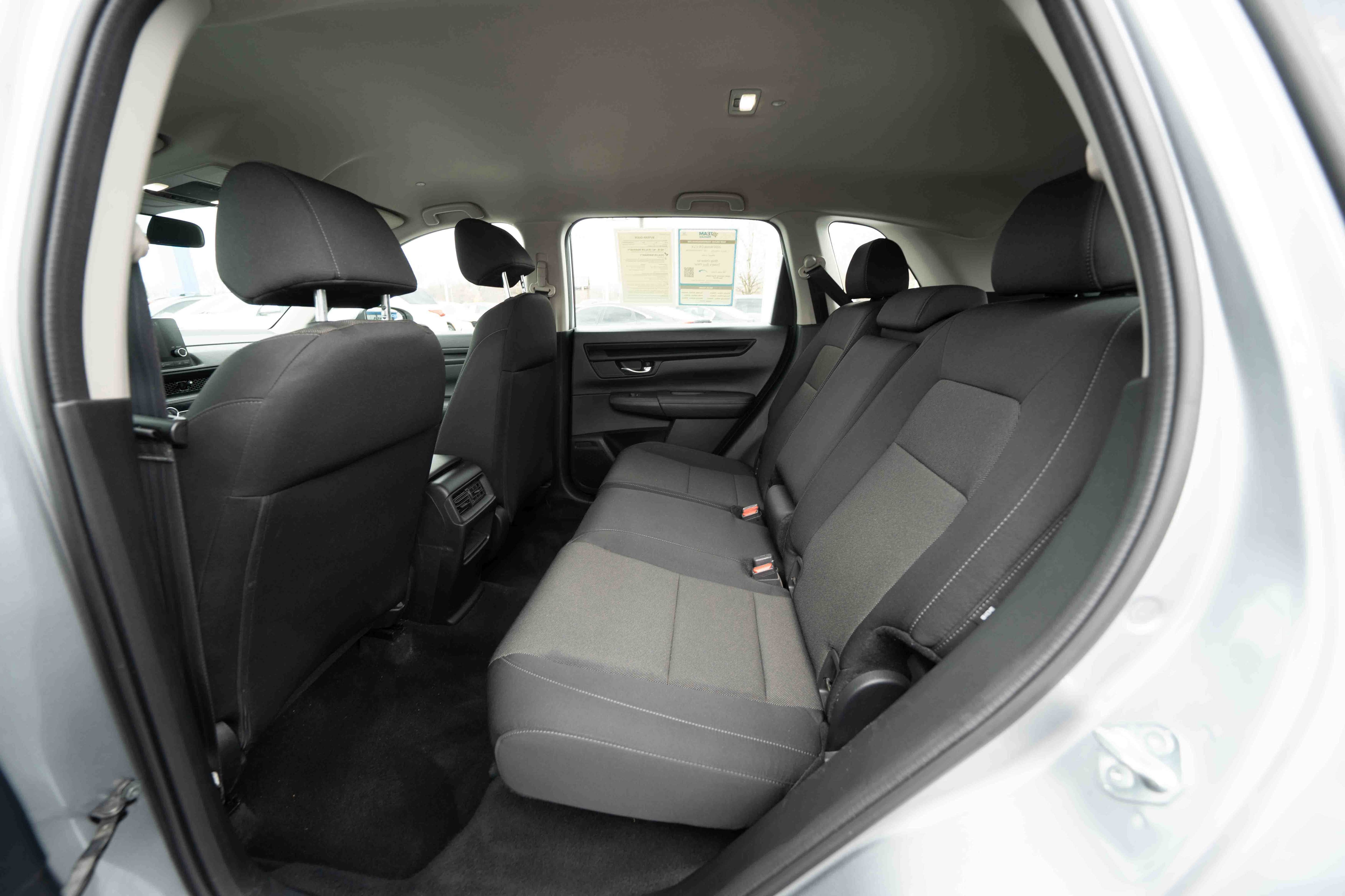 Used 2024 Honda CR-V LX image 23