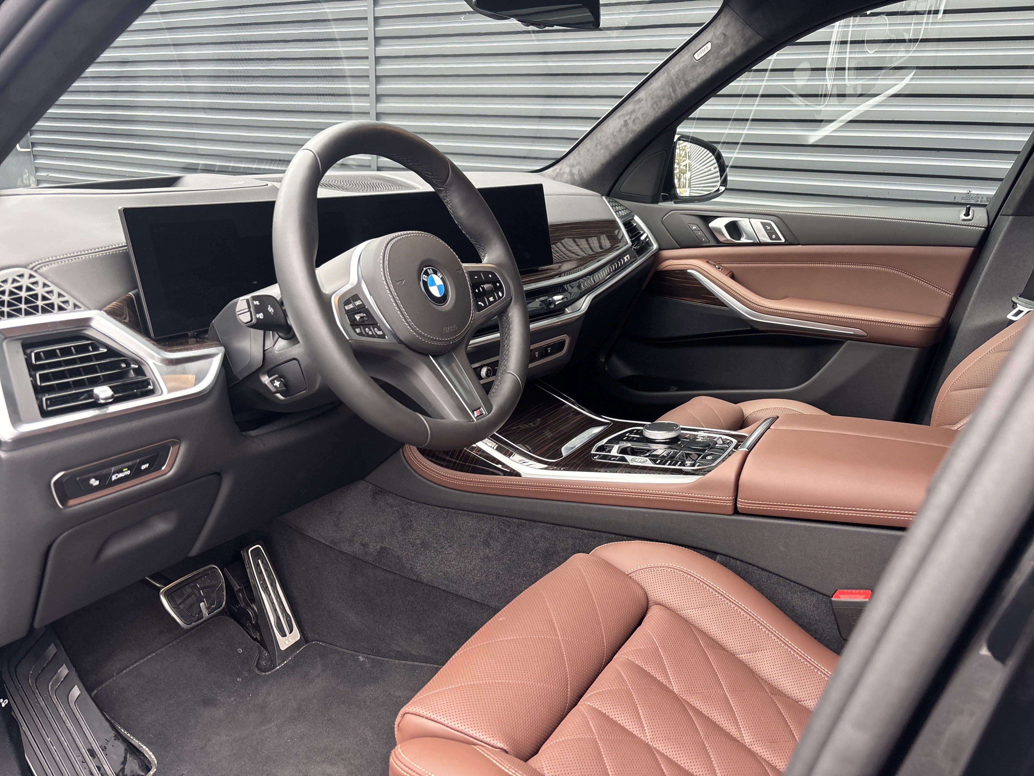 Used 2026 BMW X7 xDrive40i w/ M Sport Package image 10
