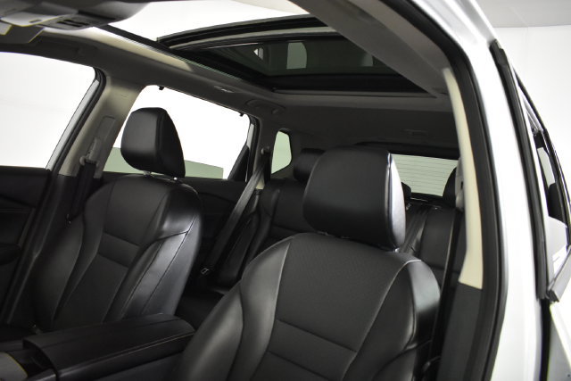 Certified 2025 Nissan Rogue SV w/ SV Premium Package FWD image 10
